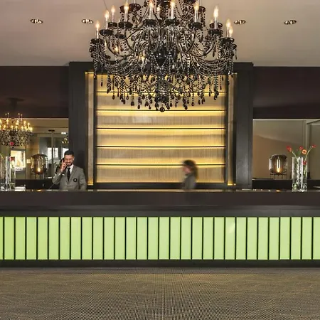 فندق Maximilian's