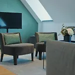 Maximilian's Hotel 5*