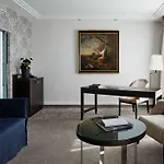 Maximilian's Hotel