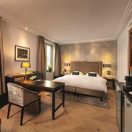 Hotel Maximilian's