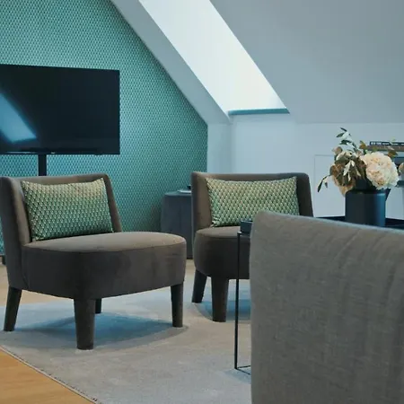 Maximilian's Hotel 5*