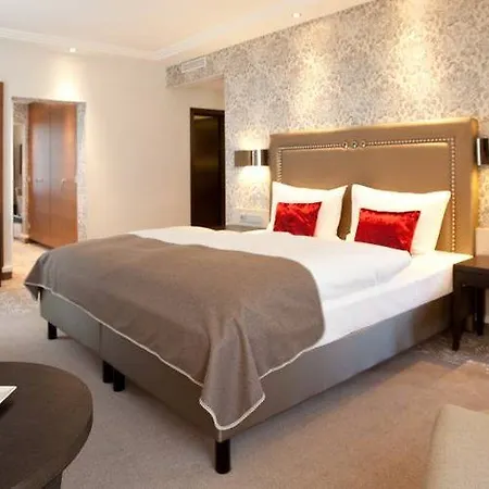 Hotel Maximilian's