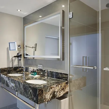 Maximilian’s Hotel 5*